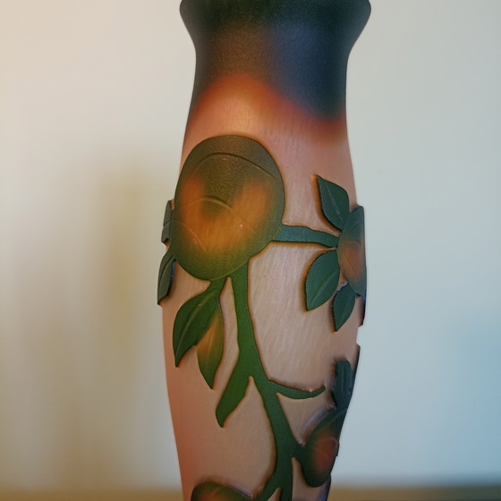 Image 1 of French Cameo glass vase - Vianne (Galle-style)