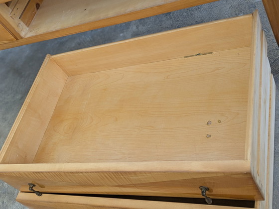 Image 1 of Años 50 - Madera, latón, vidrio - Cómoda y mesilla de noche