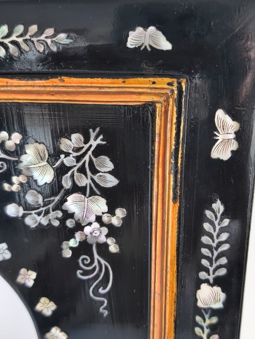 Lacquered wood and mother-of-pearl photo frame