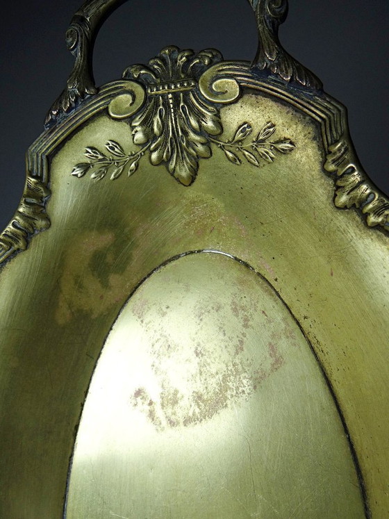 Image 1 of Grande piatto portagioie in metallo dorato in stile Luigi XV in stile rocaille antico