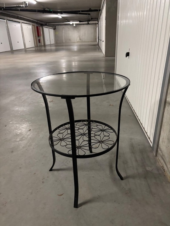 Image 1 of Table d'appoint vintage en fer forgé