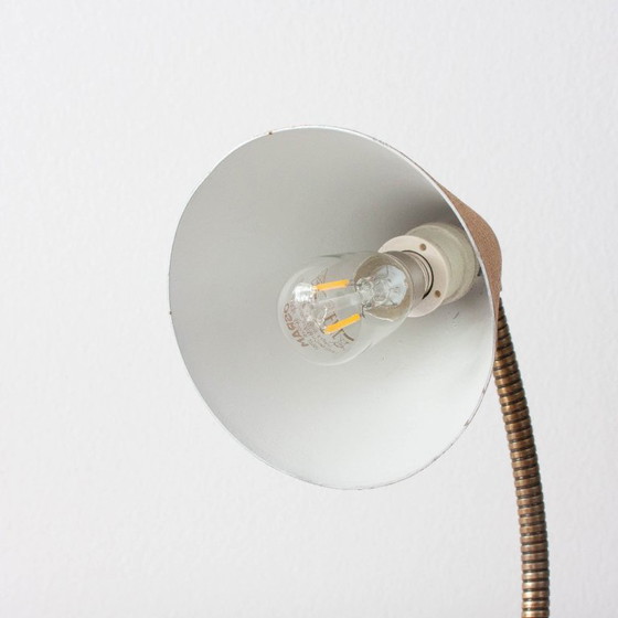 Image 1 of Lampe de table vintage beige à col de cygne, Allemagne années 1950