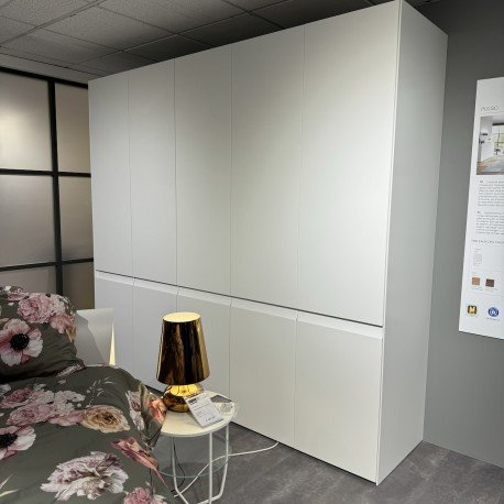 Image 1 of Hulsta Pulso linen cupboard