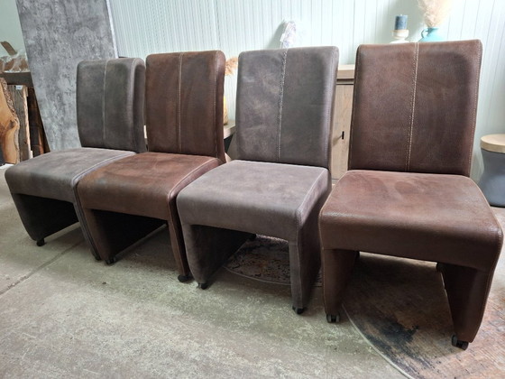 Image 1 of 4 sedie da pranzo in pelle mobili, 2 colori