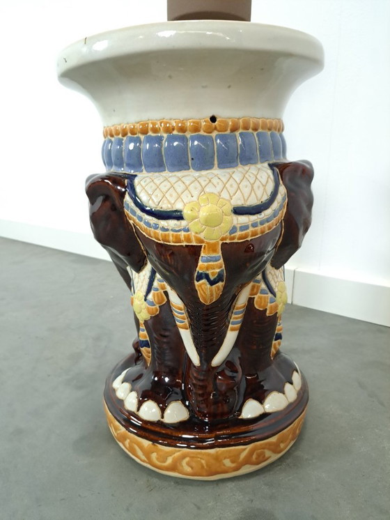 Image 1 of Tavolo rotondo in porcellana a forma di elefante, tavolo vintage