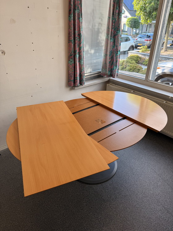 Image 1 of Leolux Trias Tafel