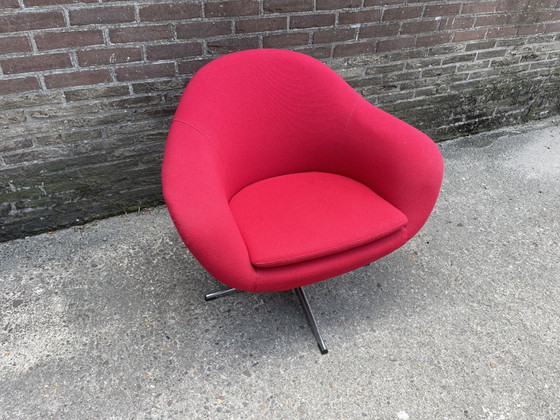 Image 1 of Fauteuil pivotant au design vintage, revêtement rouge, années 1970/1980