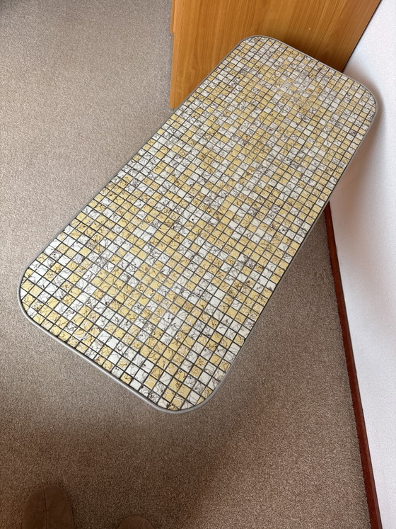 Image 1 of Table d'appoint des années 1960 avec mosaïque