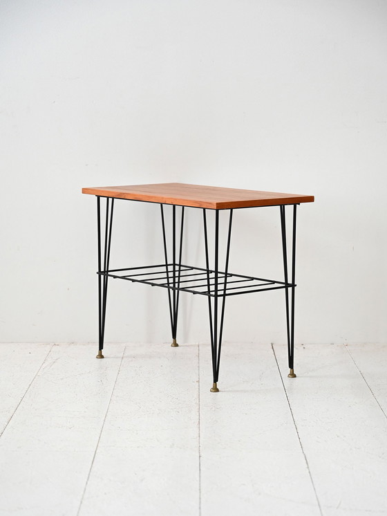 Image 1 of Scandinavisch nachtkastje van hout en metaal