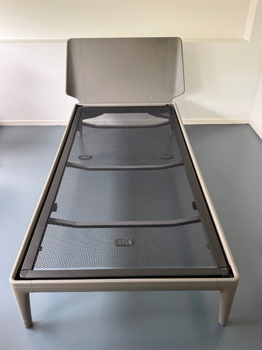 Auping Essential Bed 210 cm / 100 cm / High / Warm Grey