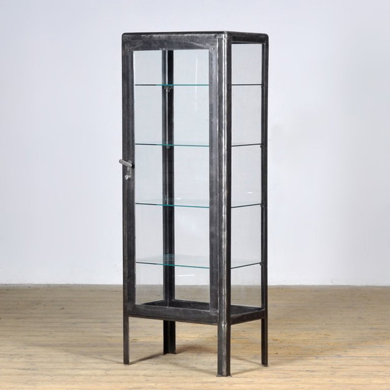 Image 1 of Gabinetto medico dall'Ucraina, datato 1963