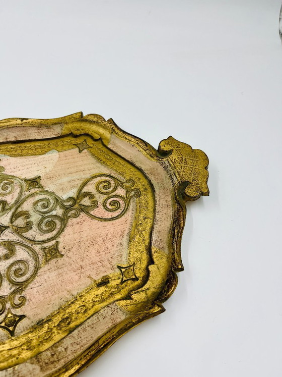 Image 1 of Vassoio fiorentino vintage in legno dorato, Italia