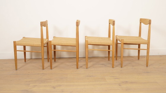 Image 1 of 4 chaises de salle à manger | Bramin | H.W. Klein | Chêne savonné | Restaurées