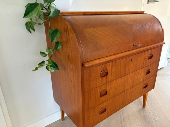 Image 1 of Escritorio exclusivo de Egon Ostergaard | Teca | SMI Suecia | Década de 1960