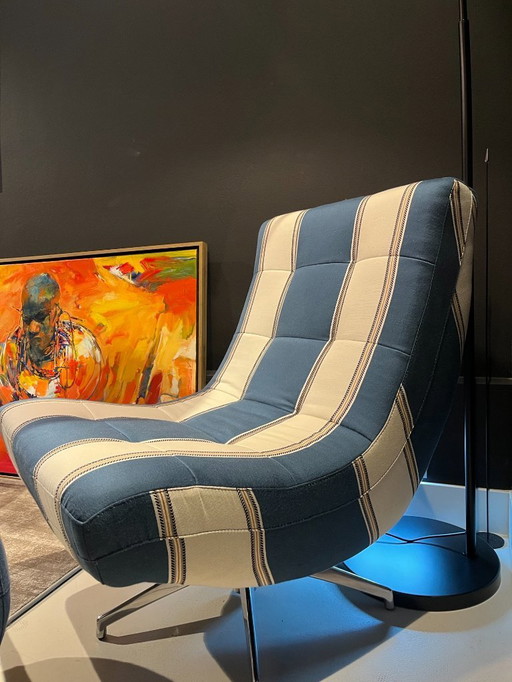 1x Draaifauteuil + hocker