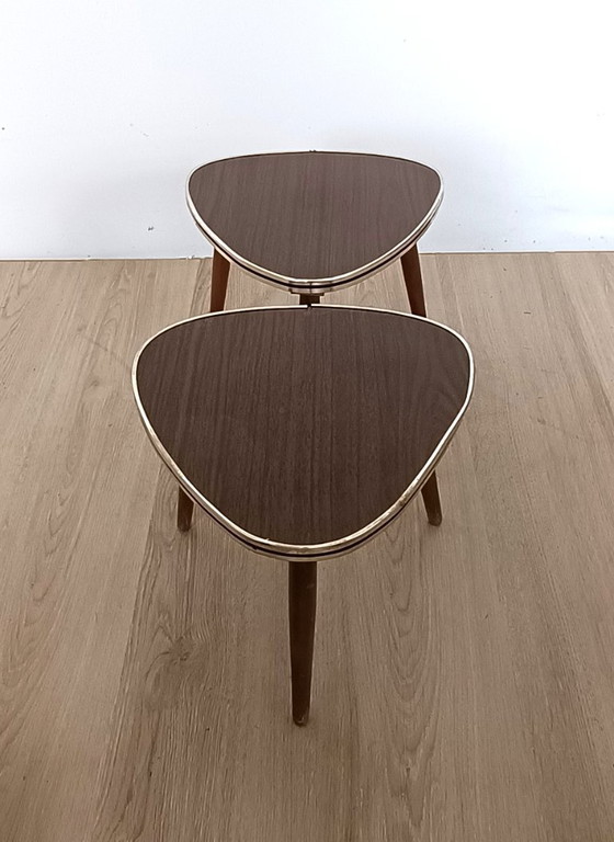 Image 1 of Conjunto de dos mesas auxiliares de los años cincuenta