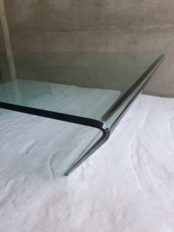 Image 1 of Salontafel van gehard glas - Italiaans minimalistisch ontwerp uit de jaren 1980
