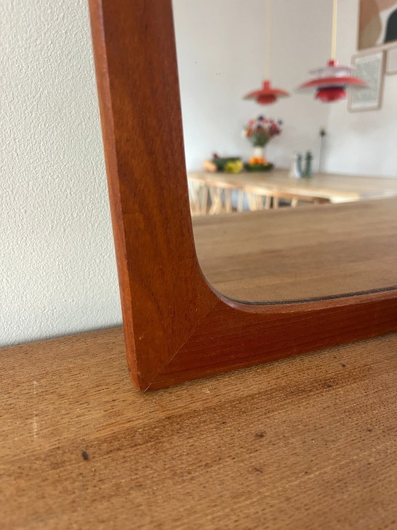 Image 1 of Vintage Deense teakhouten spiegel met organische randen - spiegel uit het midden van de 20e eeuw