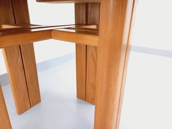 Image 1 of Vintage Seltz round dining table from the 70s/80s in solid blond elm with extensions