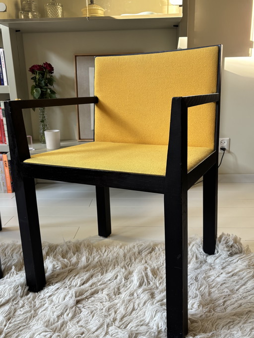 2 sedie gialle design anni '80