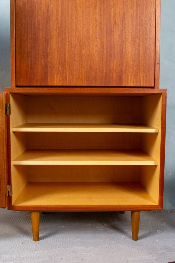 Image 1 of Vintage teakhouten dressoir/secretkast/boekenkast uit het midden van de 20e eeuw.