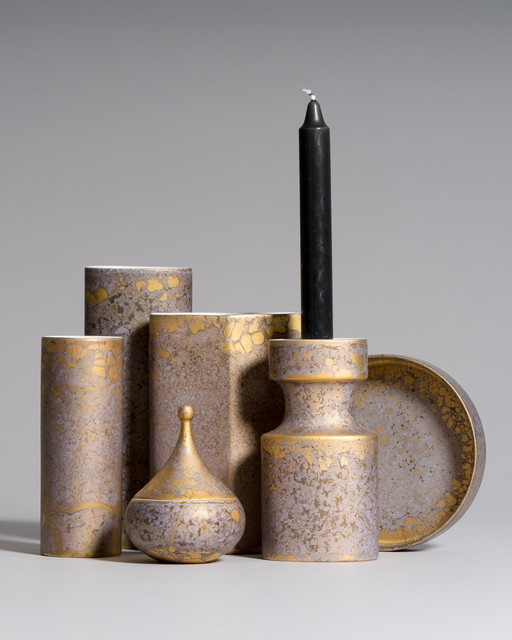Helmut Drexler for Rosenthal - Ensemble de six objets en porcelaine - Série *Goldfeuer* en gris violet et or 24K