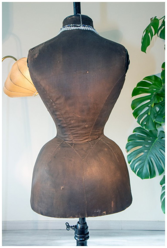 Image 1 of Stockman-mannequin met wespentaille, eind 19e eeuw