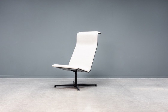 Image 1 of Tab lounge chair