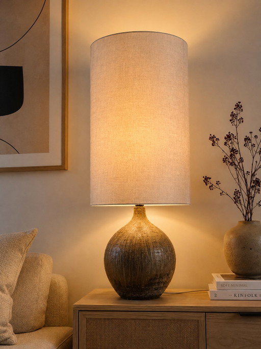 Krösselbach XL Ceramic Table Lamp – 1970s Mid-Century Studio Pottery With Linen Shade – vloerlampen, Canvas (photo 2 of 7)