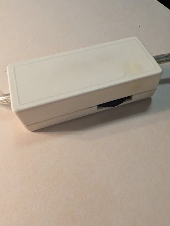 Image 1 of Set (2) bureau, tafel-, of nachtkast-lampen. Vintage design.