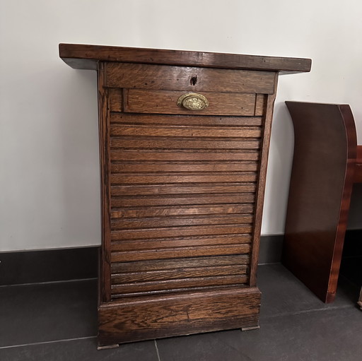 Antiek eiken tambourkastje met sleutel – Art Deco archiefkast ca. 1920