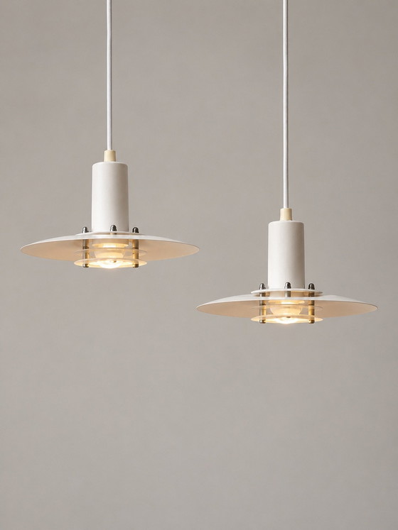 Set di 2 Lampade a sospensione vintage Lyfa Model 4020 design danese – anni '70/'80 – Alluminio (photo 2 of 11)