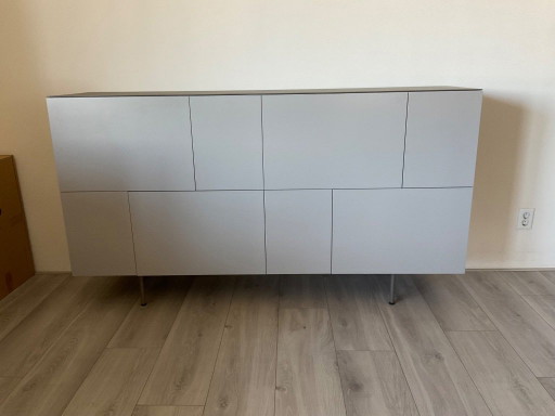 Coesel Capri 540 Sideboard mit Glasplatte