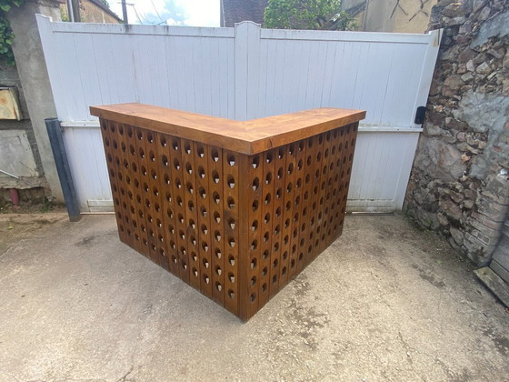 Image 1 of Barra esquinera en forma de L, de madera maciza de nogal, con mostrador/bar/zona de recepción de estilo profesional, circa 1950.
