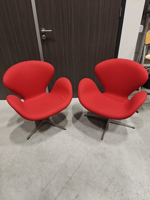 Fritz Hansen Swan Chair Red