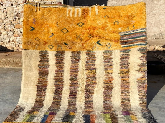 Image 1 of Tappeto Mritt – L'eleganza dell'oro naturale
