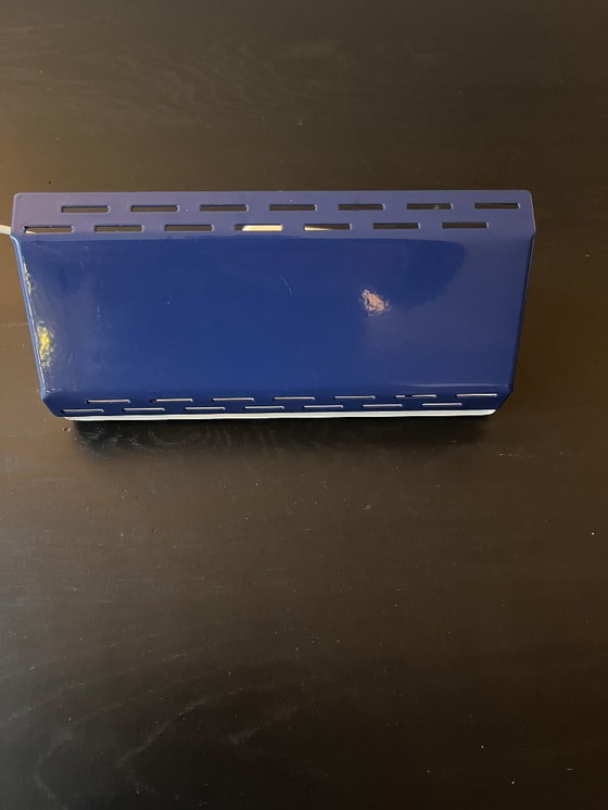 Image 1 of Applique murale robuste – métal bleu – années 90 – design moderne