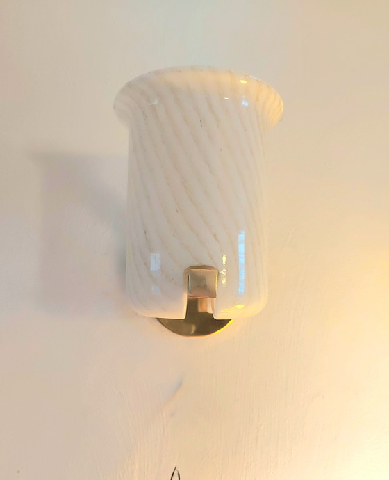 Image 1 of vintage wandlamp,  Murano glas swirl