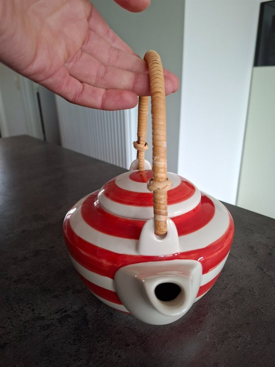 Coral-beige striped teapot with rattan handle, Mount Everest Tea, Kitchen accessories, Ceramic, Red (photo 2 of 8)