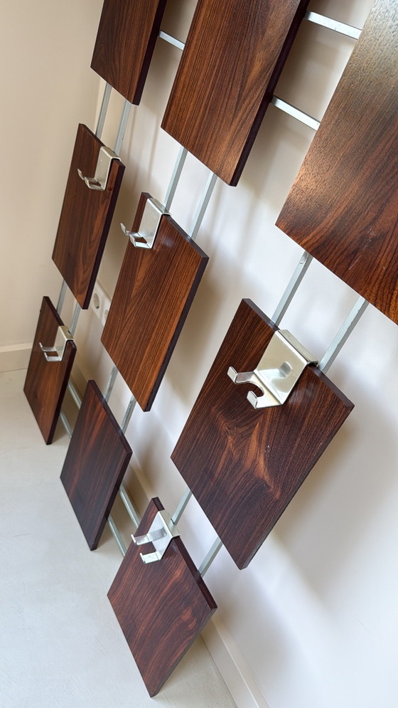 Perchero de pared antiguo de palisandro – Wood (photo 4 of 5)