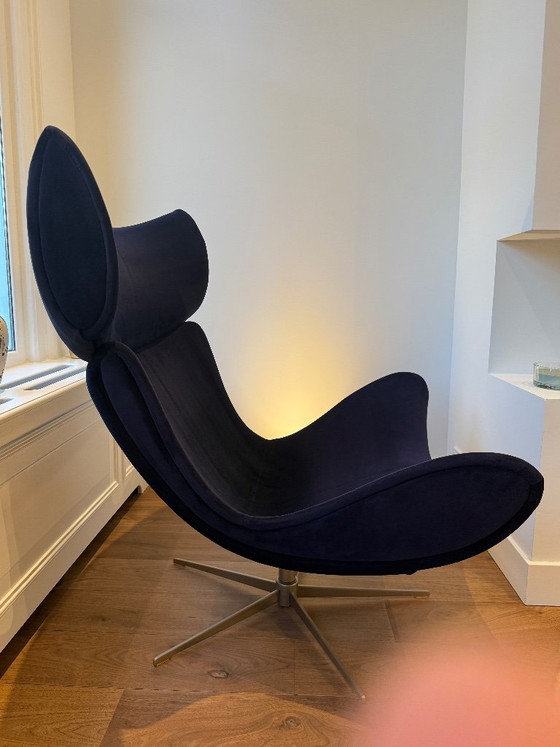 Fauteuil et repose-pieds BoConcept Imola par Henrik Petersen - Velours bleu foncé – Metal, Velvet (photo 4 of 17)
