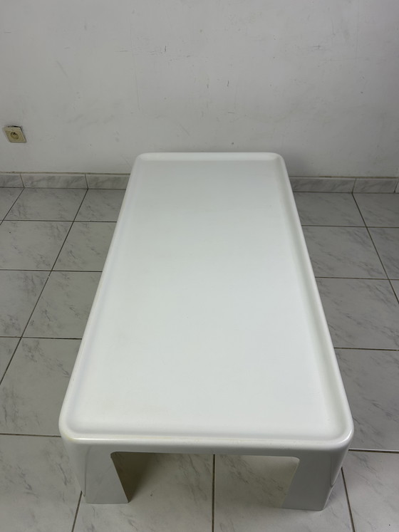 Image 1 of Vintage space age coffee table Amanta B&B Italia Mario Bellini