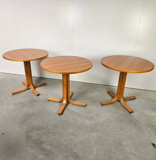 8x Round Dining Tables (catering)