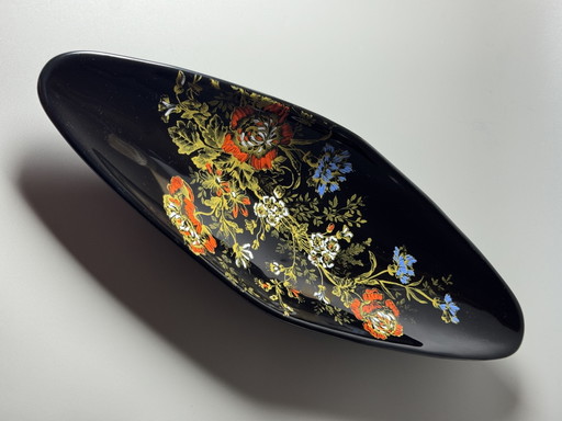 Handgedecoreerde keramische schaal van Longwy, 50 cm, Frankrijk, midden 20e eeuw.