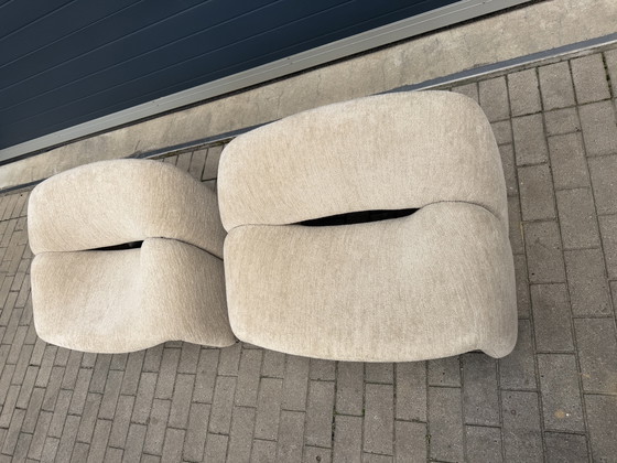 Image 1 of 2x Artifort Groovy F598 di Pierre Paulin. In condizioni 10/10! Tessuto Pierre Frey: Chenille Igor (Sabbia)