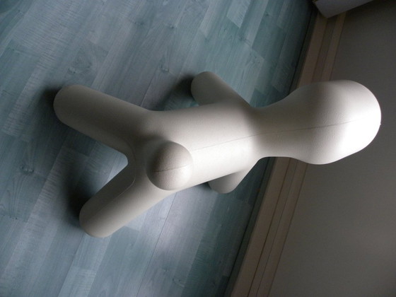 Magis Puppy, Design Sculpture by Eero Aarnio – Plastic (photo 8 of 15)