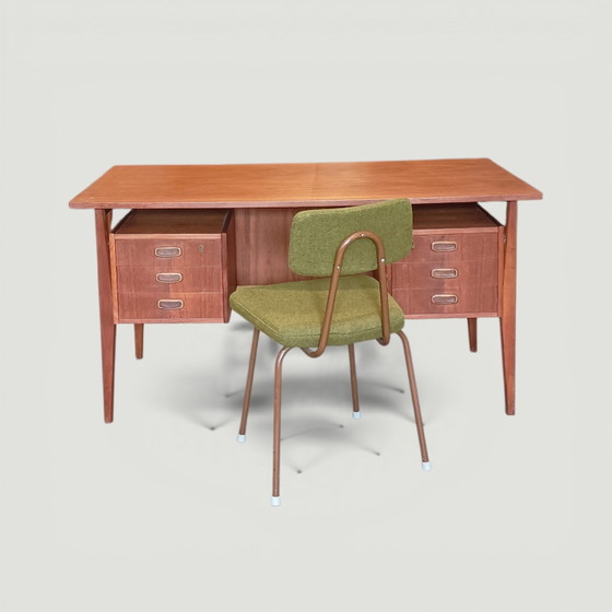 Image 1 of Deens vintage bureau