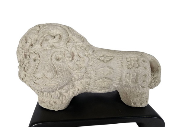 Image 1 of Bitossi - Aldo Londi - Leeuw - Leeuw op standaard - ongeglazuurd - sculptuur - Flavio Montelupo - 80's