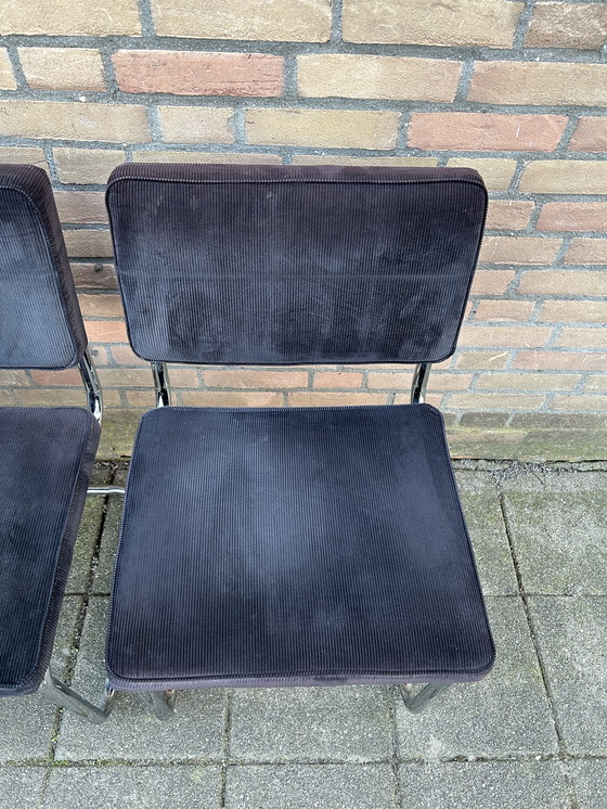 Image 1 of 4 gerippte Stoffstühle mit Chromrohrgestell