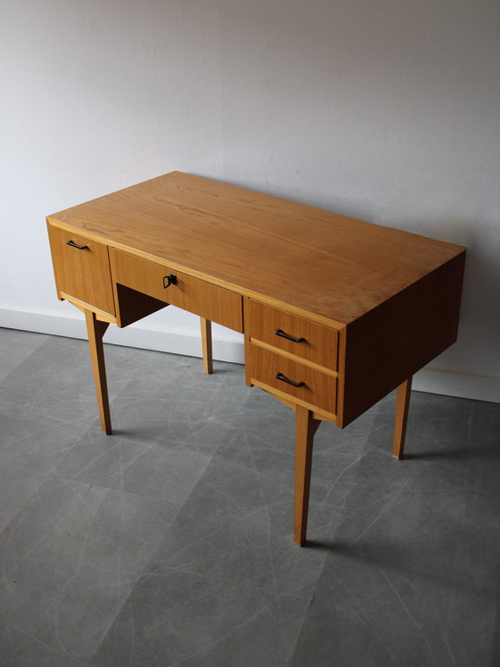 Image 1 of bureau vintage en chêne autoportant